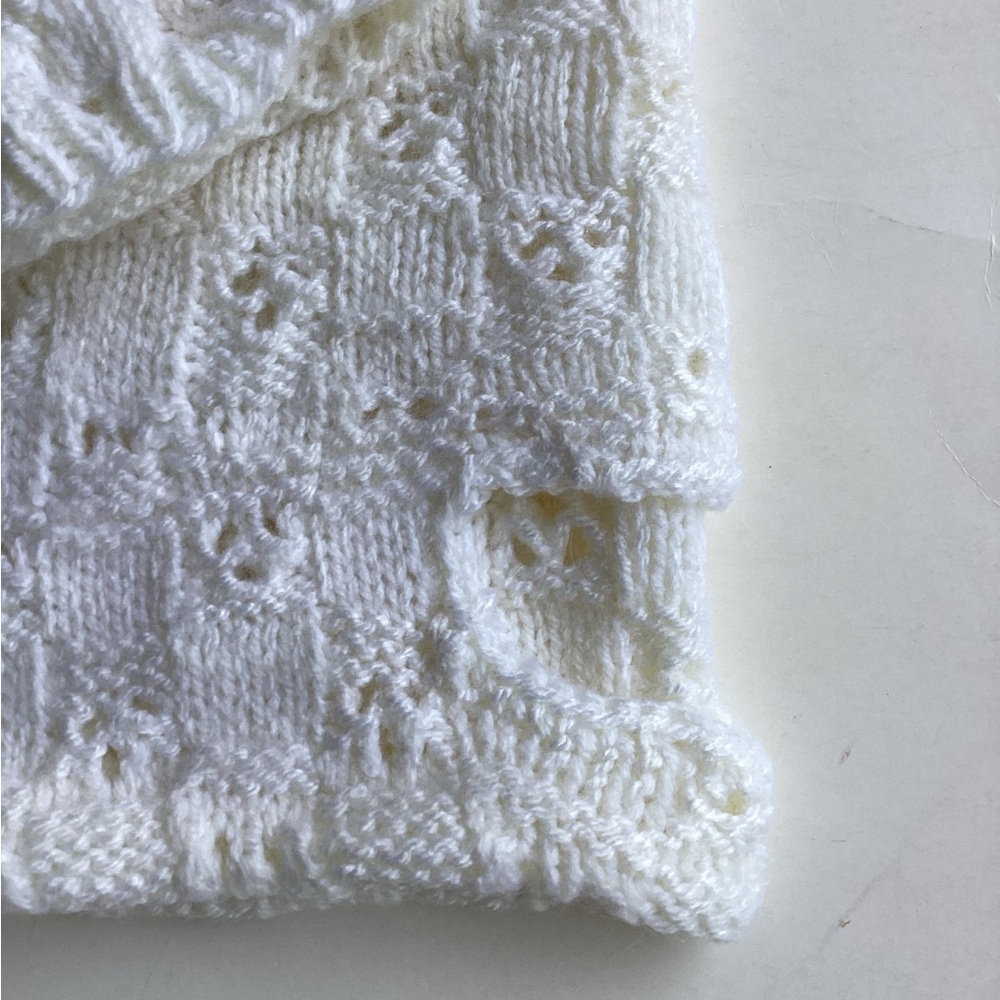 Carseat Baby Blanket Hand Crafted White Knitted Unisex - Picture 12 of 16